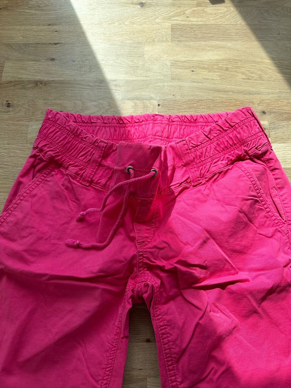 Esprit Pantaloni: Coole Schwangerschaftshose – Usato da Luzern venduto da nad_nf8f 1