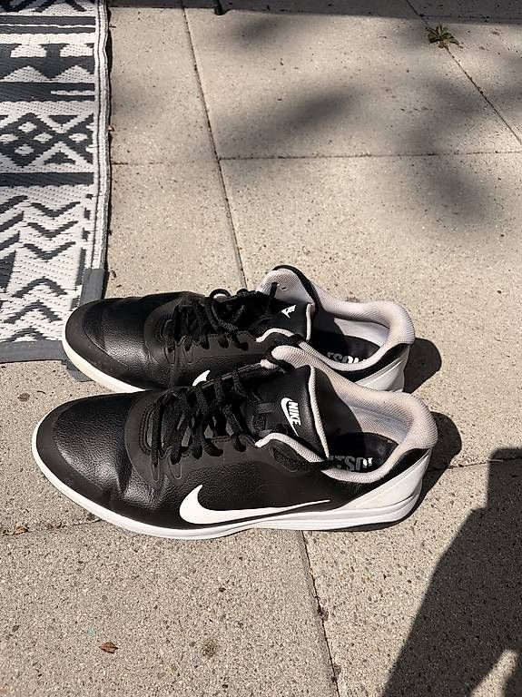 Nike Scarpe da uomo: Chaussure de golf Nike – Usato da Fribourg venduto da fre_6xhf 1