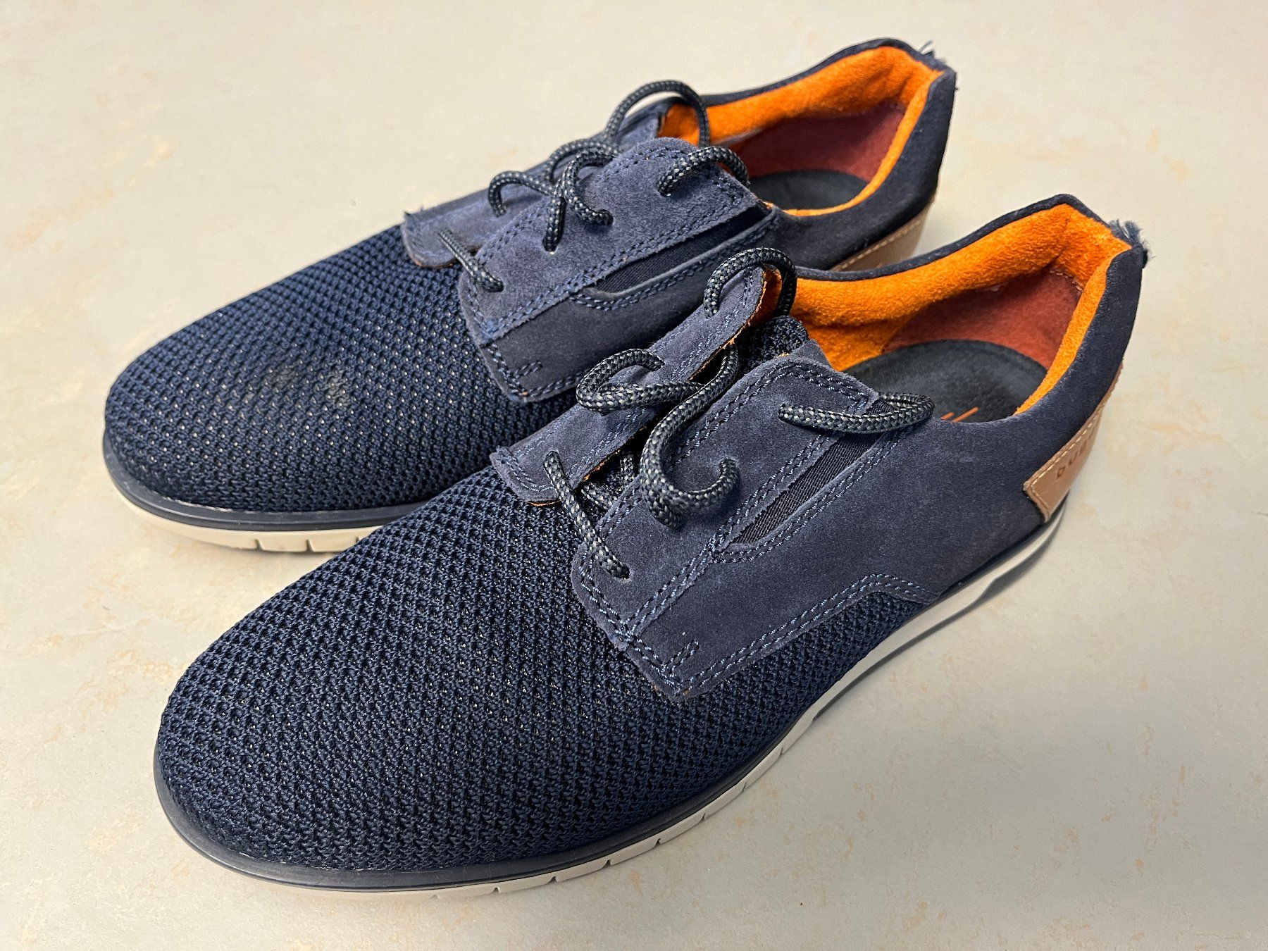 Bugatti Scarpe da uomo: Bugatti Sneaker Schuh - Grösse 41 - kaum getragen – Usato da Ibach venduto da Pakopako