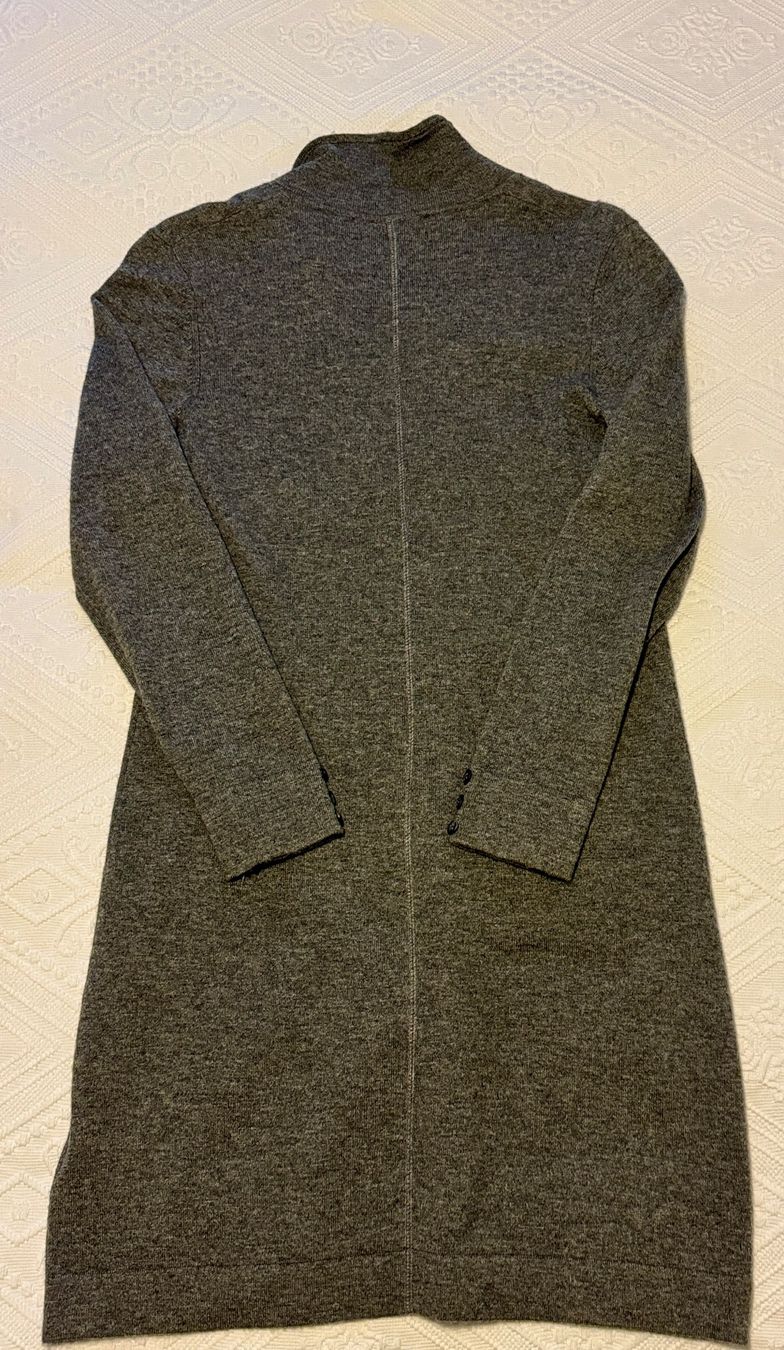 Giacche: Lange graue Jacke, Grösse 38 – Nuovo (secondo la descrizione) da Erlinsbach SO venduto da Romstrasse 1