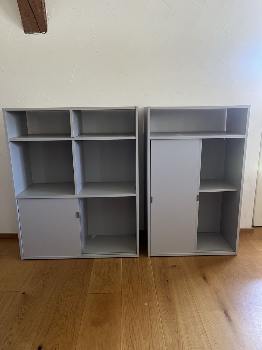 Ikea Regale: 2 graue Ikea Regale mit Schiebetüren, – Gebraucht aus Rifferswil von tin_xqr5