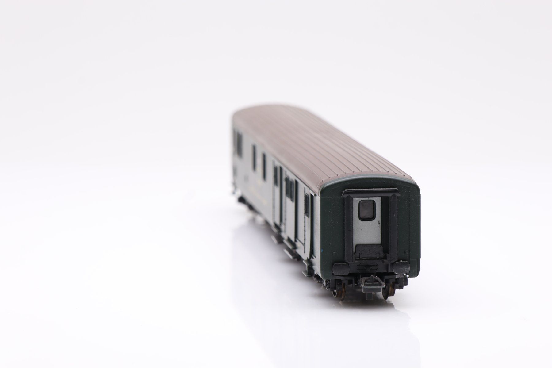 Roco Modellini di ferrovie: Roco SBB/PTT Wagen DC, H0 – Usato da Ried (Muotathal) venduto da Modellbahn.swiss 2