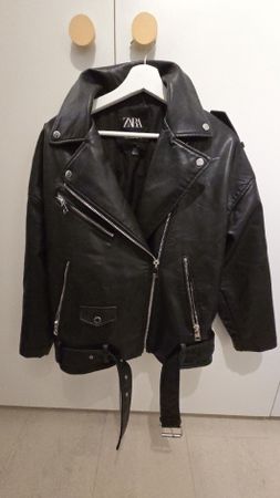 Zara Jacke, Schwarz, Grösse S/M, Neuwertig, Top Zustand!