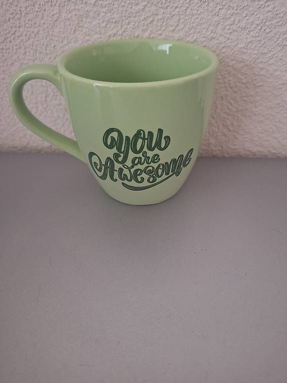 Tassen: Neue Tasse weiss und grün – Gebraucht aus Düdingen von san_kf2l 2