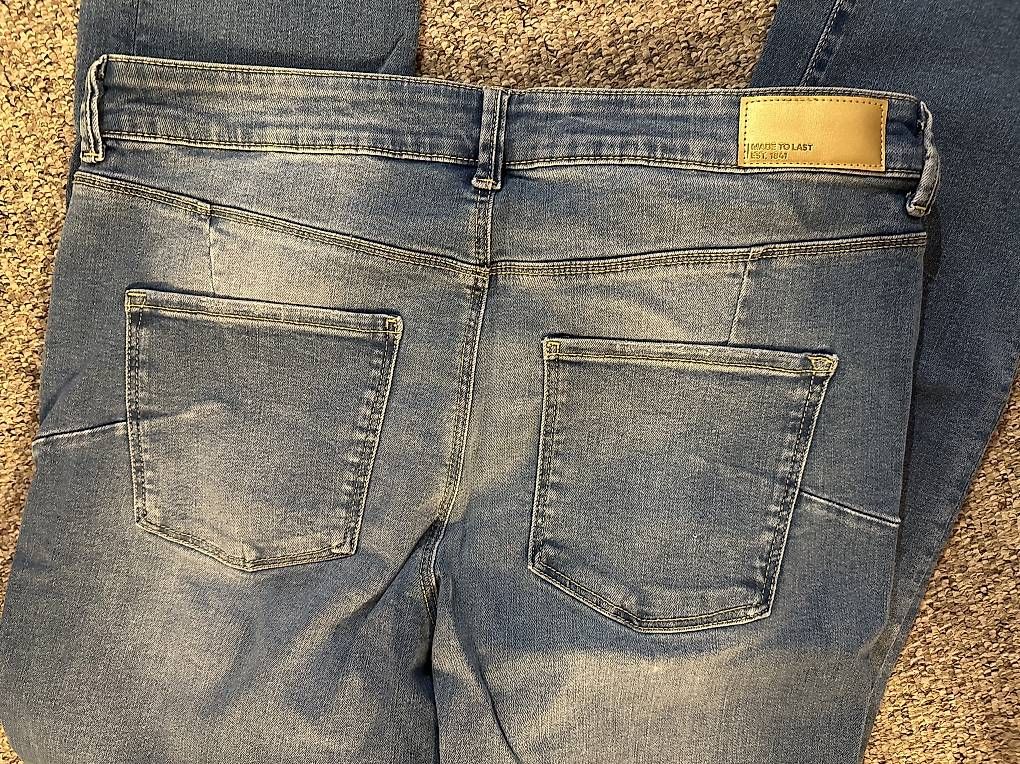 C&A Jeans: Jeans von C&A – Usato da Arbon venduto da malevix