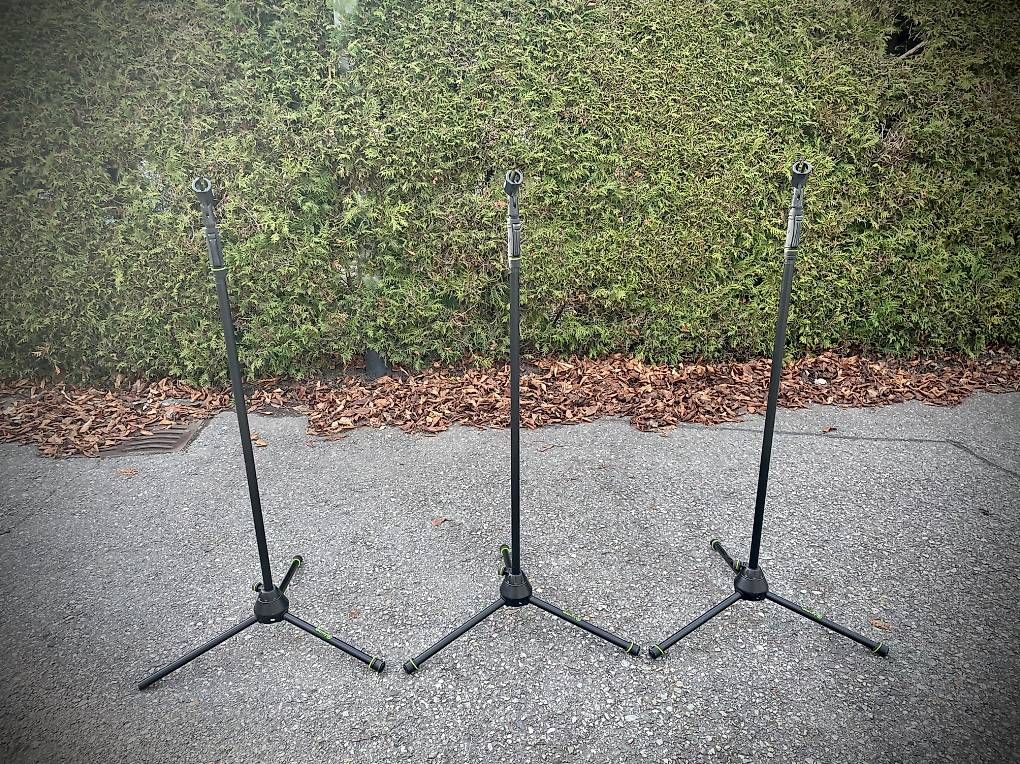 Supporti per strumenti musicali & leggii: Mikrofonstativ Set 3 Stück – Usato da Chur venduto da Tenorio