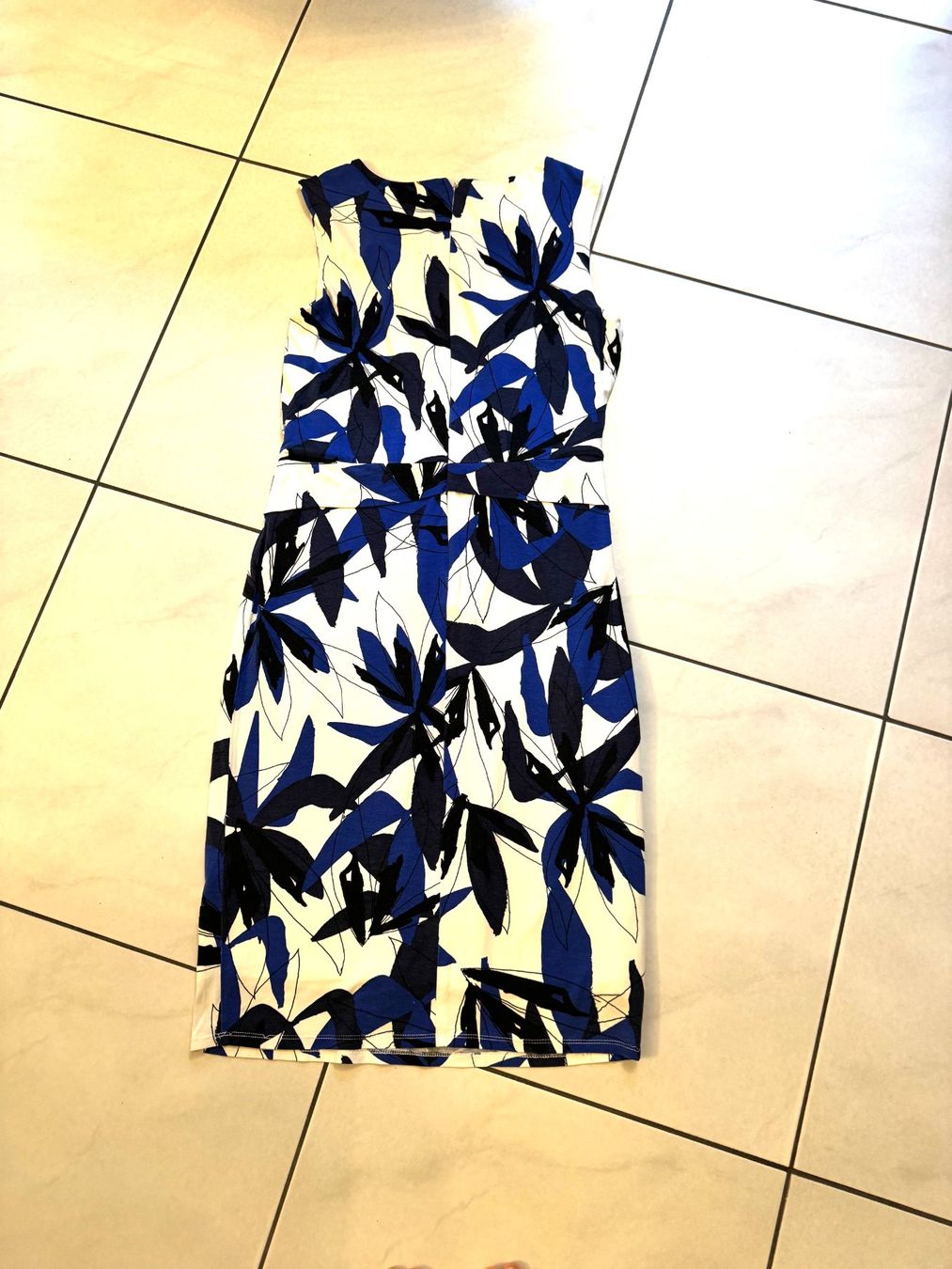 Phase Eight Vestiti: PHASE EIGHT Etui Kleid  (UK Gr. 14) – Usato da Maienfeld venduto da Fashion_2009 3