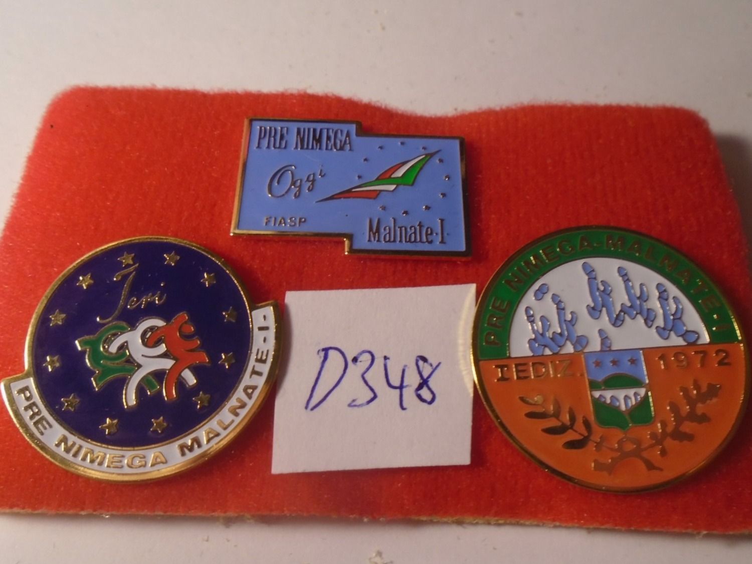 Placchette & Badge: 3 ver. Pins (D348) – Usato da Winterthur venduto da Beli2000