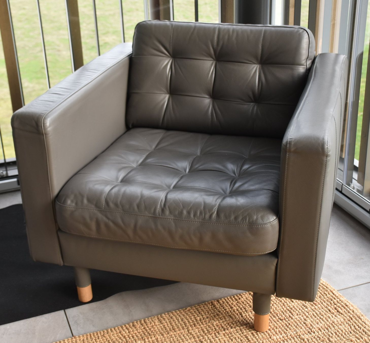 Ikea Sofas: 3er Sofa graugrün Leder und Sessel graugrün Leder – Gebraucht aus Ellikon an der Thur von Radler57 2