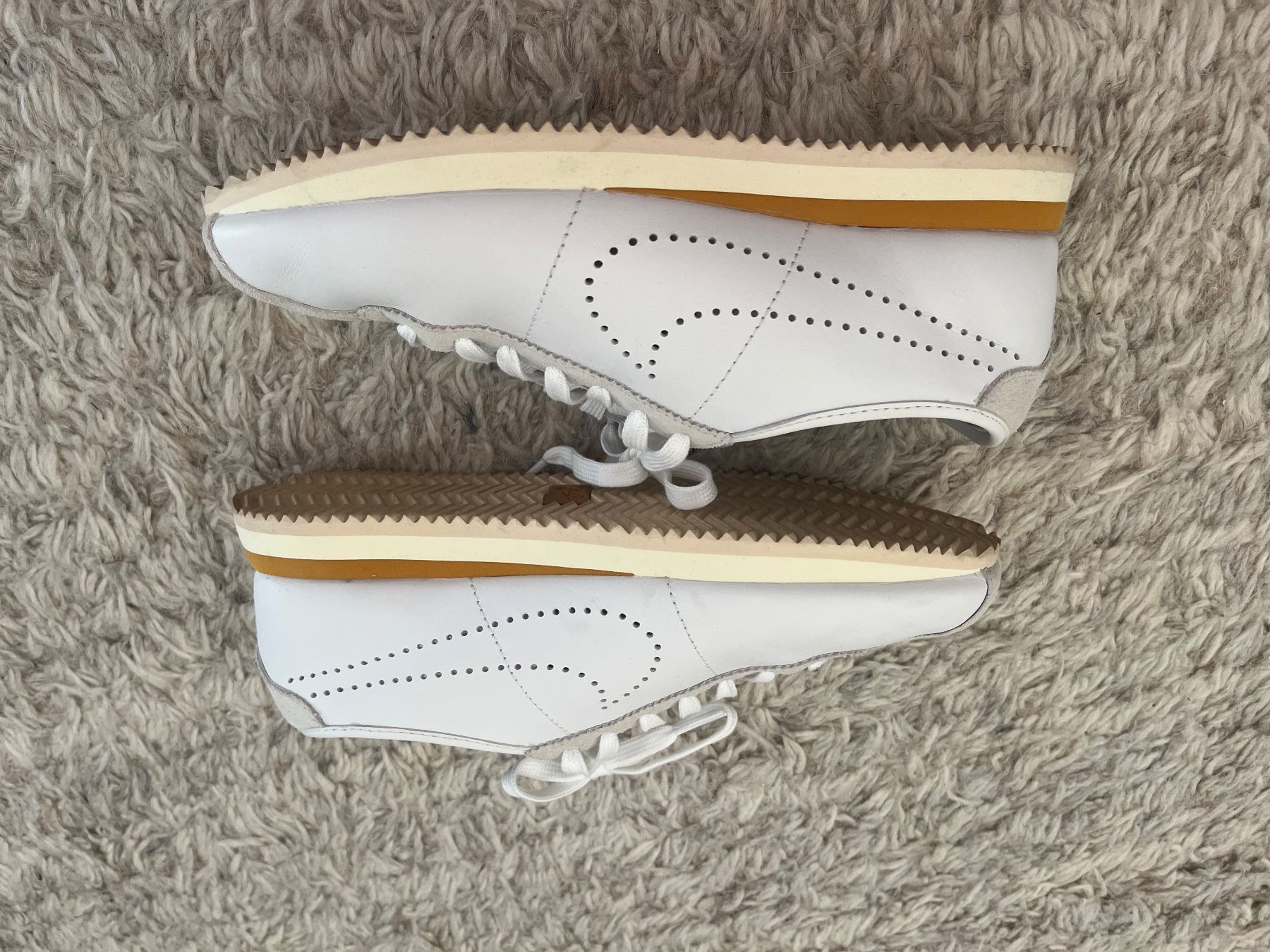 Nike Damenschuhe: Nike Cortez Sneaker Gr. 40 – Gebraucht aus Utzenstorf von Ismaele 3