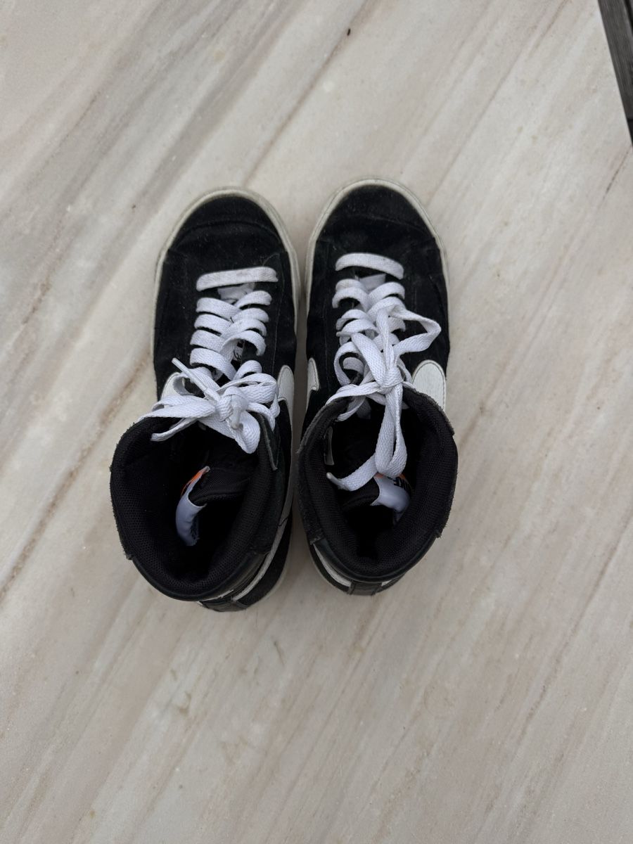 Nike Scarpe da uomo: Schwarze Nike Blazer Grösse 38.5 – Usato da Engelburg venduto da mia_n6tr 3