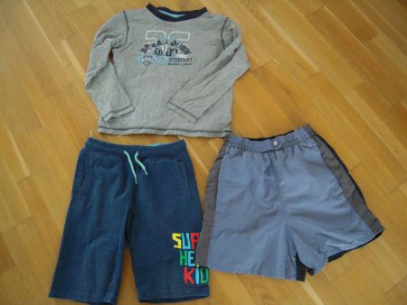 Badhose, Shorts und Langarmshirt Gr 122 128