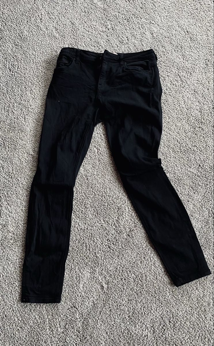 Only Jeans: Back to black  – D'occasion à Herisau par Ciaoschein 3