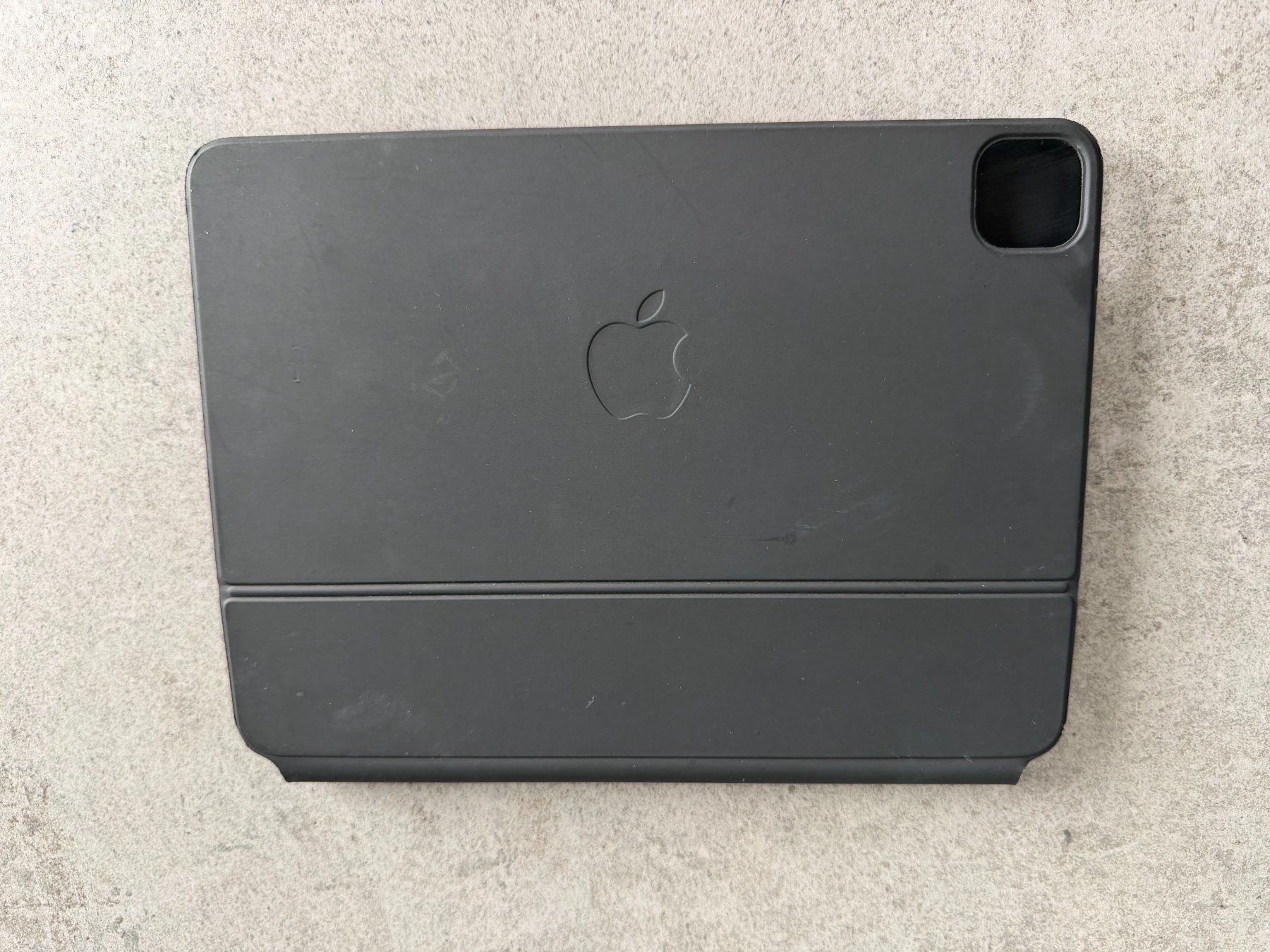 Apple Tablet PC: Apple iPad 5. Generation mit Magic Keyboard blau – Usato da Eiken venduto da Beyeler 4