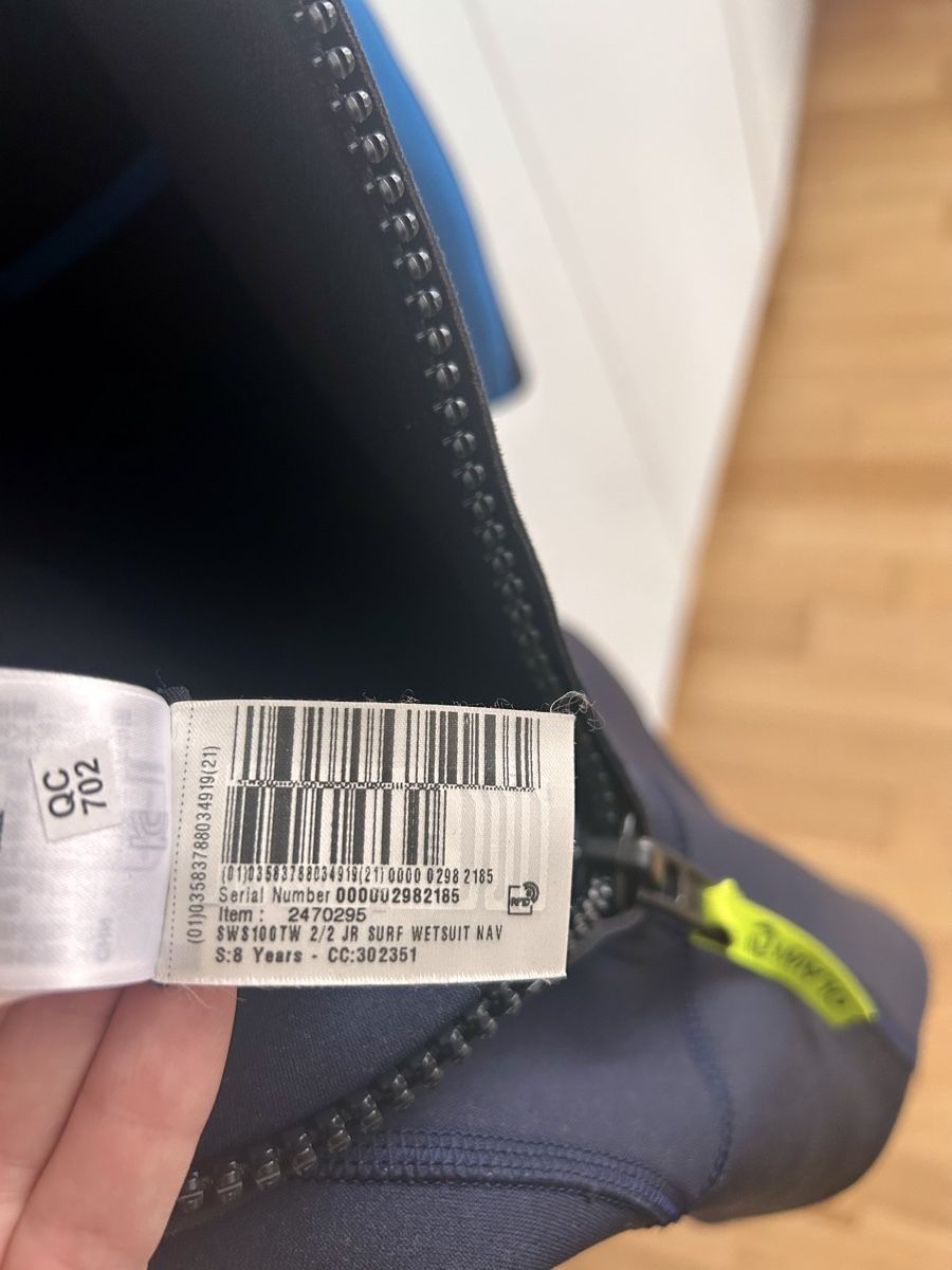 Decathlon Surfboards & Schwimmbrette: Surf Wetsuit - Kinder Neoprenanzug – Gebraucht aus Spreitenbach von LaMartina22 2