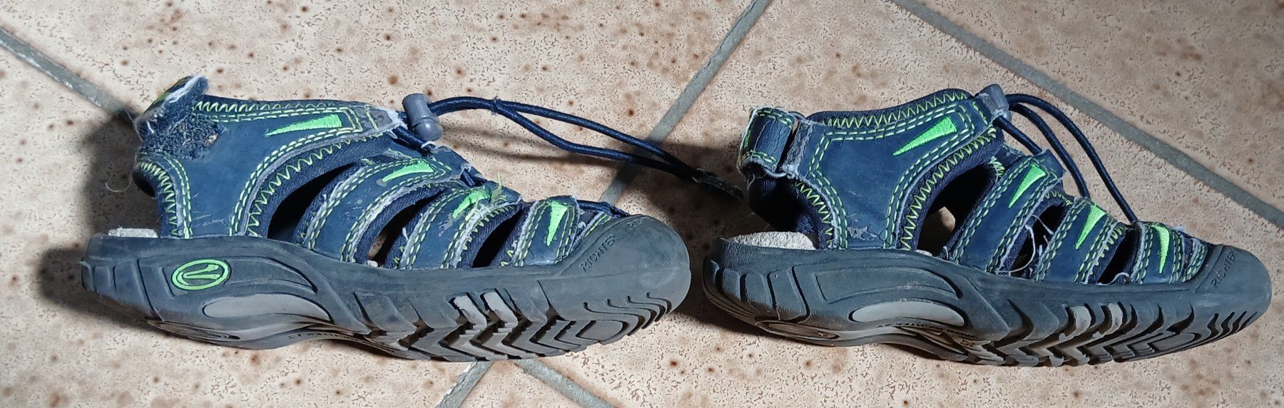 Schuhe für Jungen: Sandalen Grösse 26 – Gebraucht aus Sissach von mar_xc7r 3