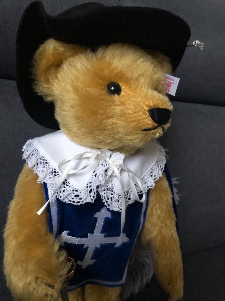 Steiff Giocattoli: 2006 Steiff "Athos - der Königliche Musketier" – Nuovo (secondo la descrizione) da Nendeln venduto da hgh_672q 3