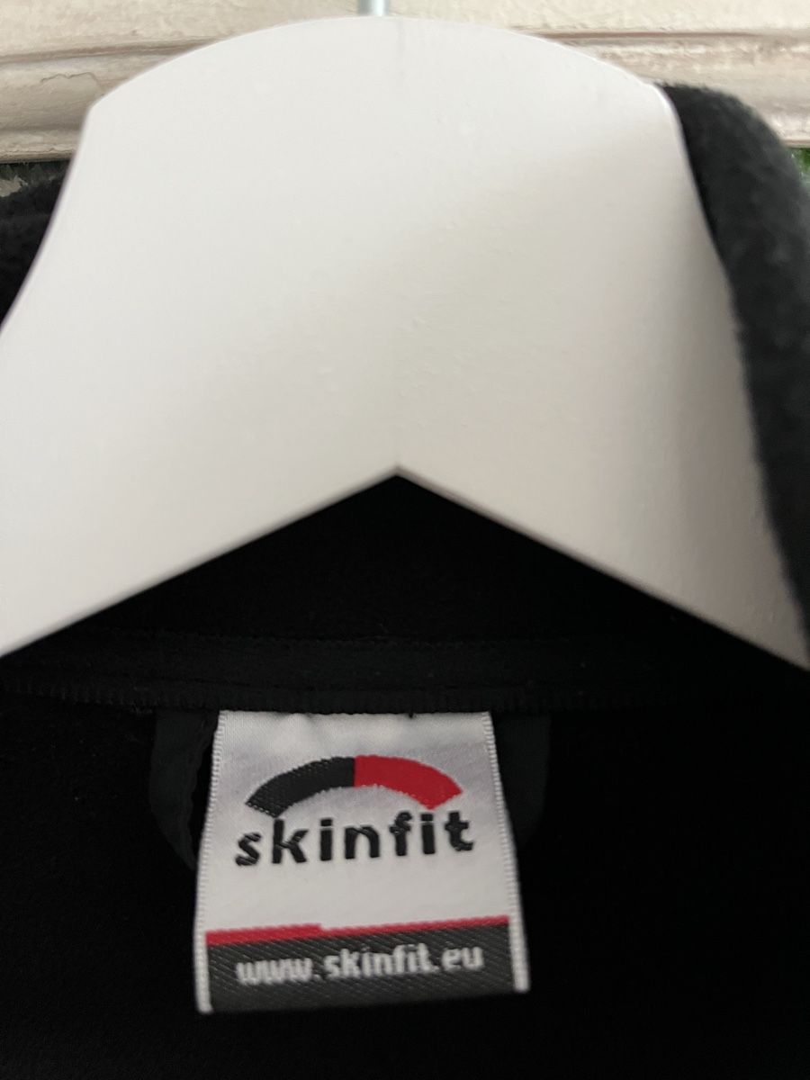 Skinfit Jacken: Skinfitt Fleesjacke – Gebraucht aus Tagelswangen von Gizzmo..77 1