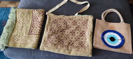 Vintage Stofftaschen Set -Unikat Handarbeit. Kleiner Teppich