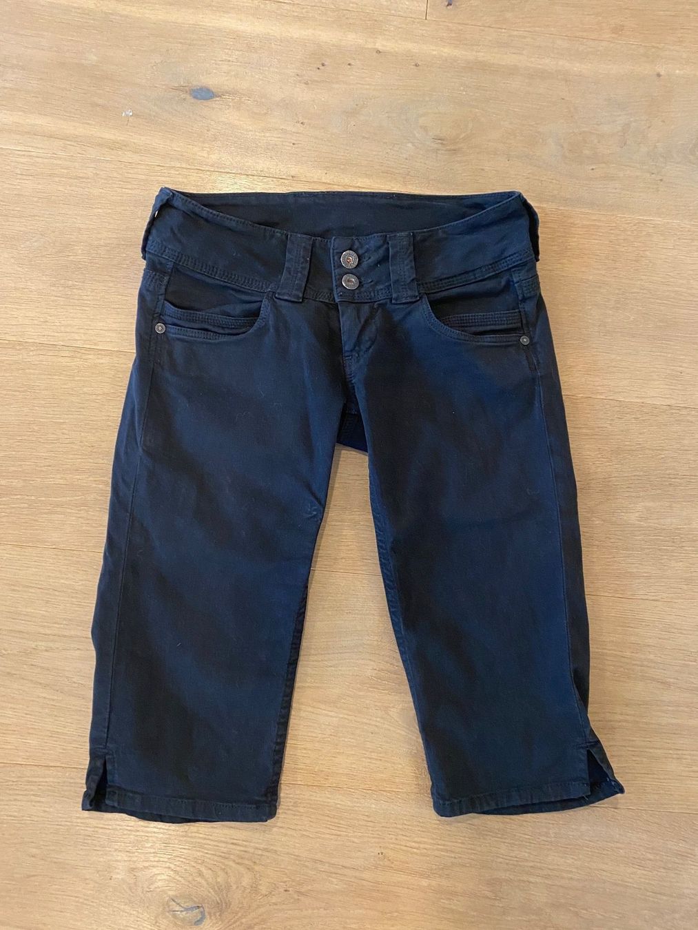 Pepe Jeans Jeans: Pepe Jeans Venus Crop 25 – Gebraucht aus Neftenbach von Sunnystreet 2
