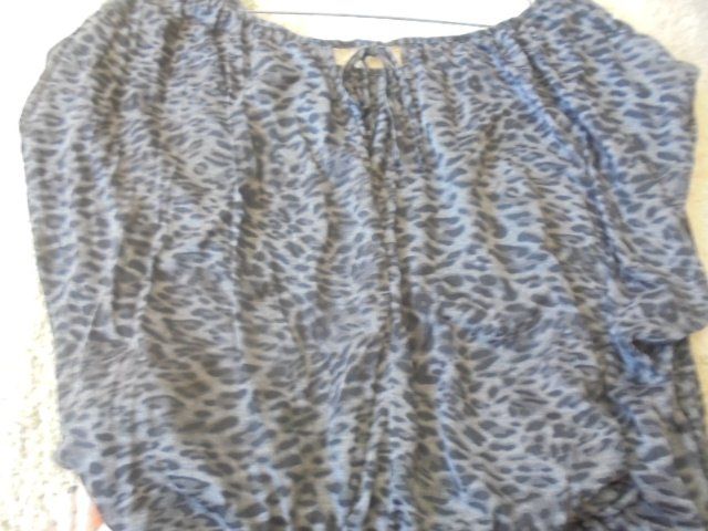 H&M Tops: TOP Gr. L, H & M Leo-Print, NEU – Neu (gemäss Beschreibung) aus Hinwil von Glasperlen 1