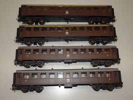 4 Stück Roco 44200  Reisezugwagen FNM   H0 DC