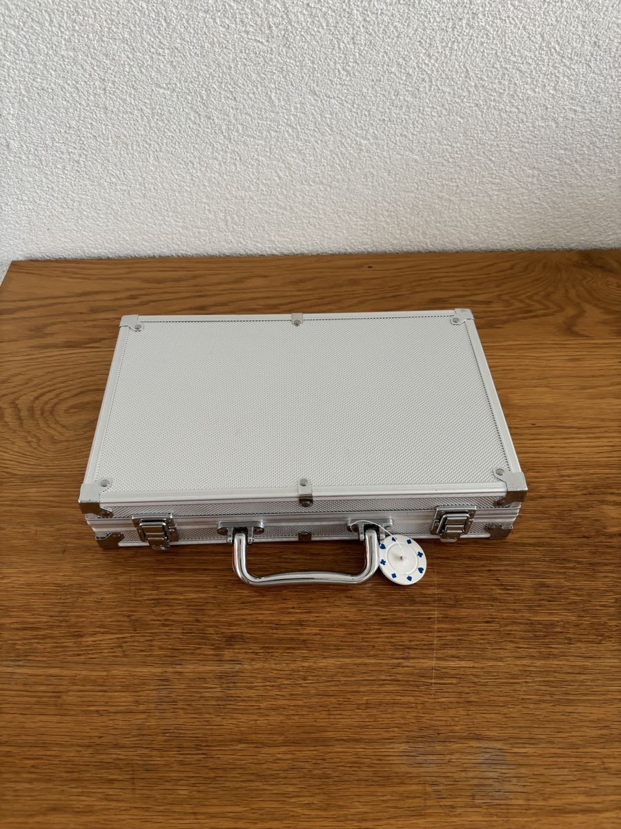 Valises de voyage: Pokerkoffer – D'occasion à Ostermundigen par martin.mueller 2