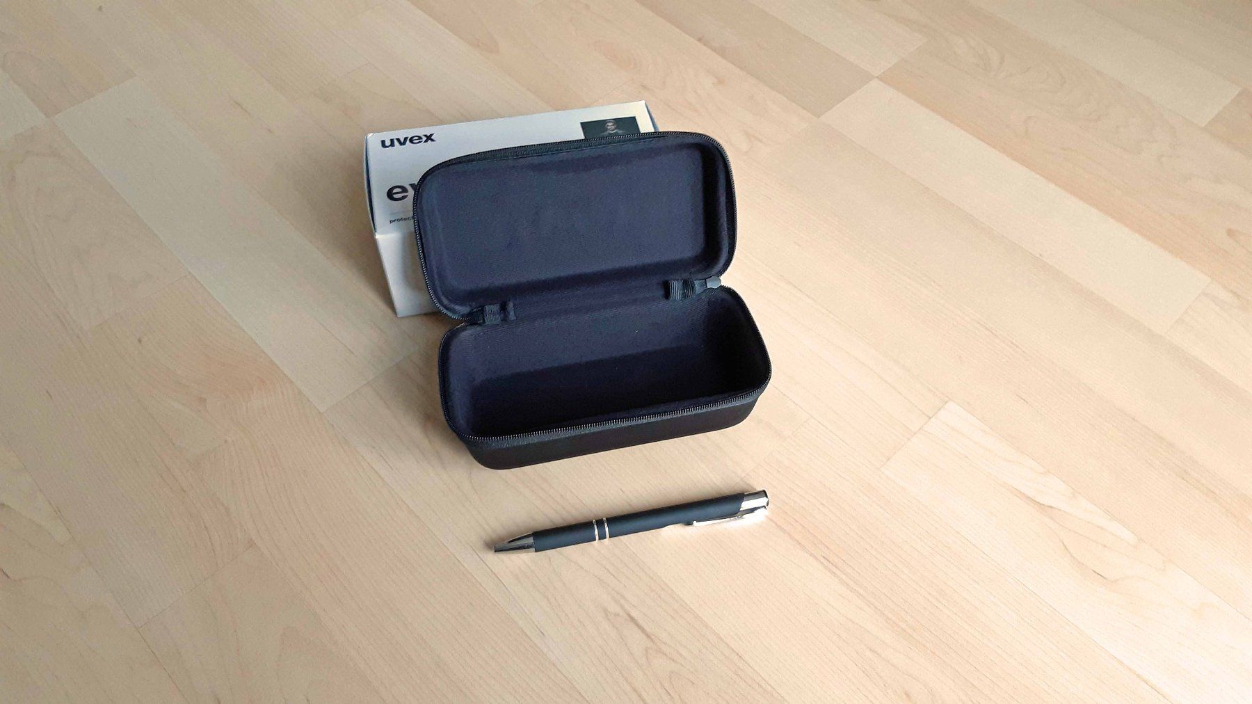 Sonstige Kleidung & Accessoires: Brillenbox / Brillenetui – Neu und originalverpackt aus Leissigen von Velofahrer2 1