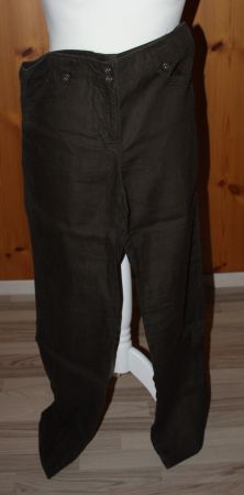 Hose BONITA olivfarben Gr. 40 NEU