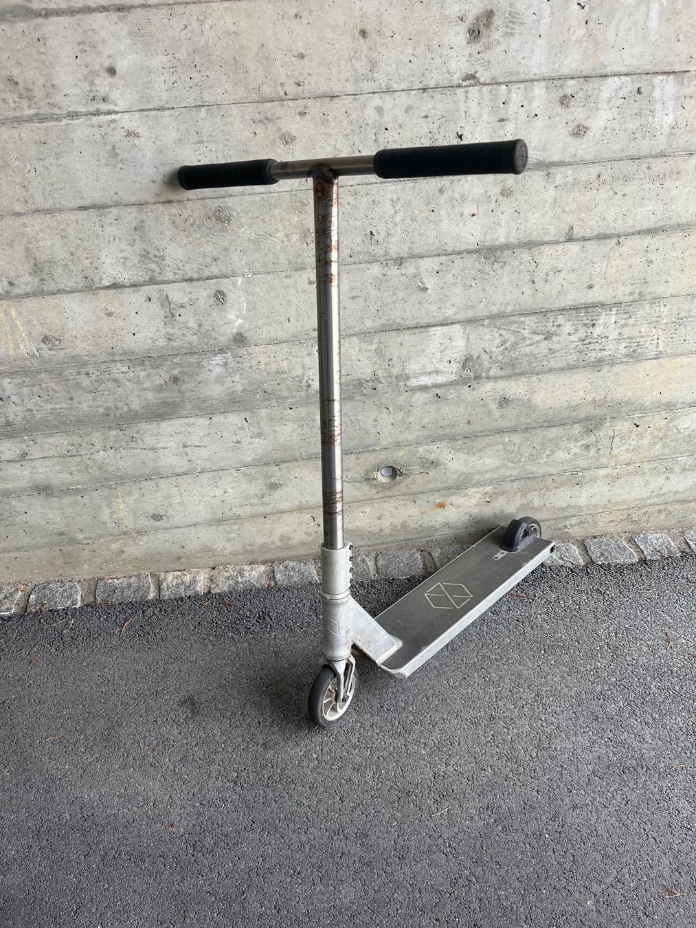 Kickboard: Stunt/Streetscooter Native – Usato da Wittenbach venduto da and_xx2t