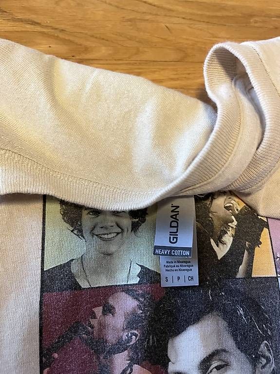 T-shirt: Harry Styles Fan Merch – Nuovo (secondo la descrizione) da Zürich venduto da lia_szs8 1