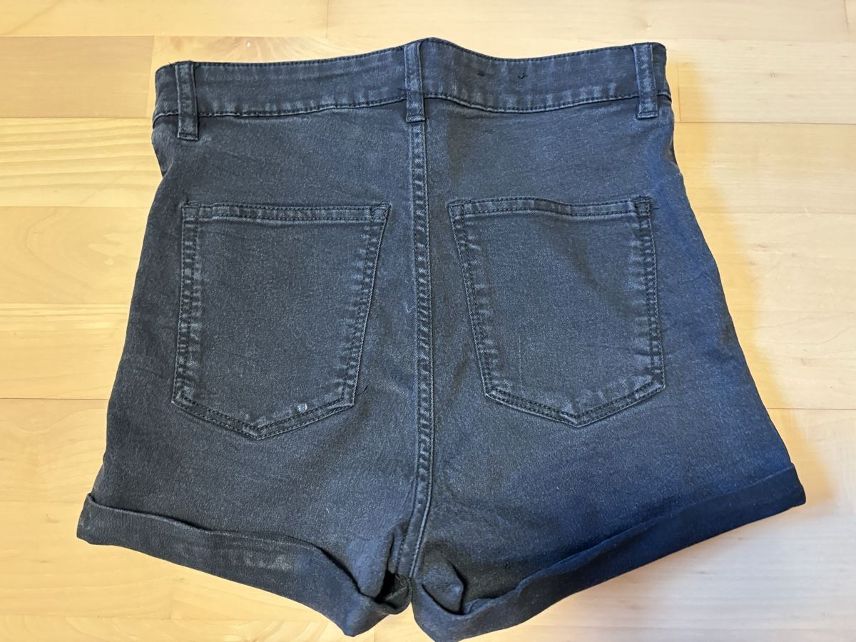 H&M Pantaloni: Kurze Hose 38 – Usato da Kesswil venduto da Branca-01 2