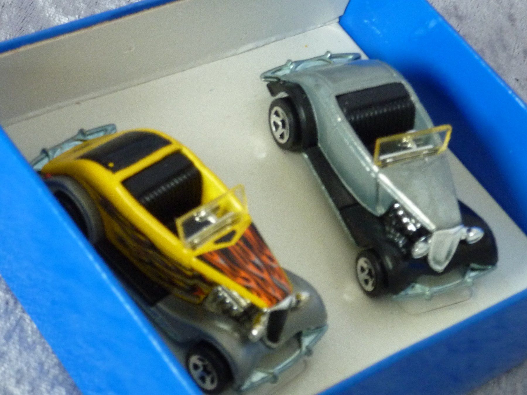 Hot Wheels Modellautos: Ford Roadster 1933 Set 1:64 – Neu (gemäss Beschreibung) aus Dürrenäsch von Cobra1ch 2