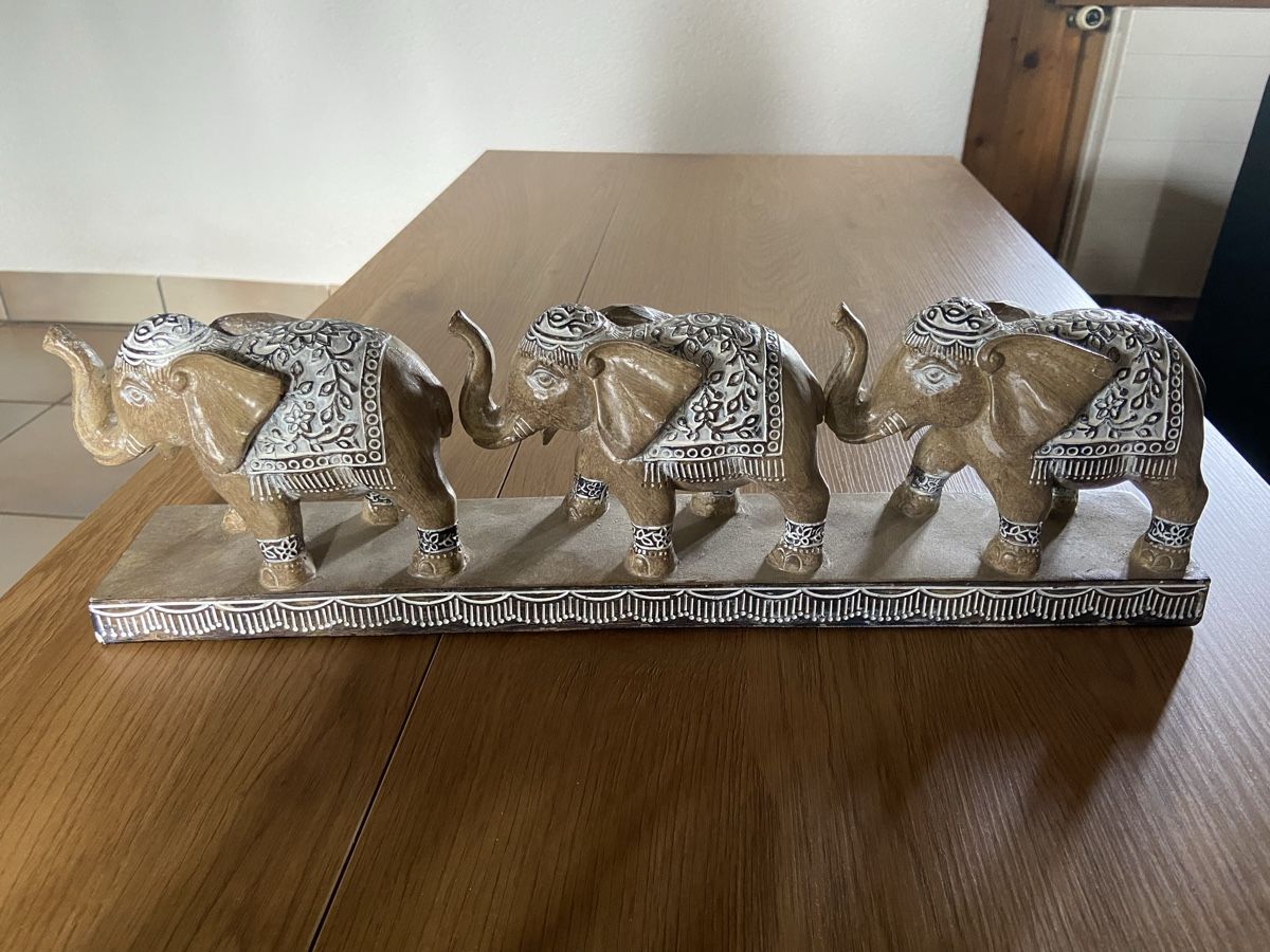 Tutte le decorazioni: Déco éléphant  – Usato da Berlens venduto da aye_lf66