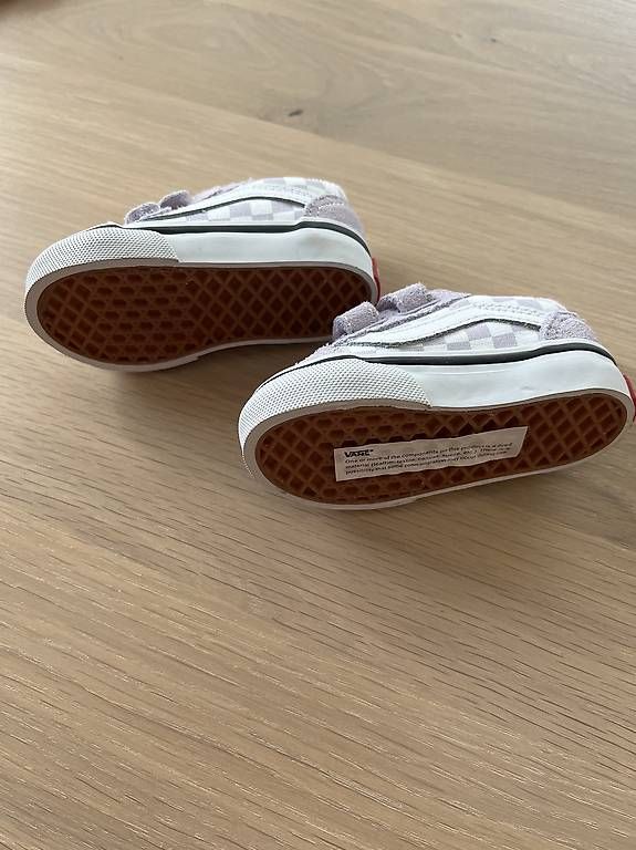 Schuhe für Jungen: Vans Babyschuhe – Gebraucht aus Glarus von steffif. 1
