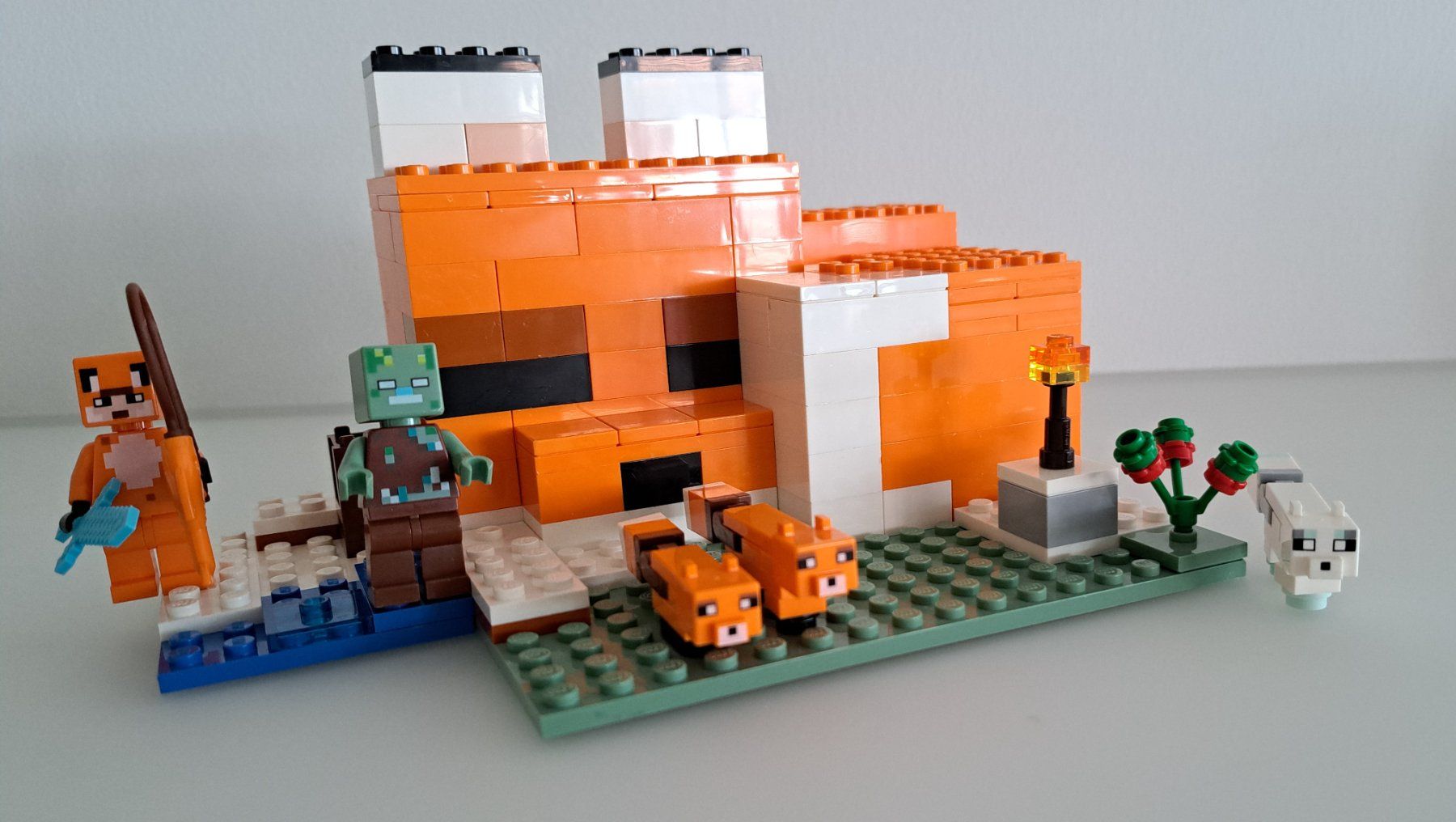 Lego Spielzeuge: LEGO 21178 MINECRAFT Die Fuchs-Lodge – Gebraucht aus Langendorf von thesi246