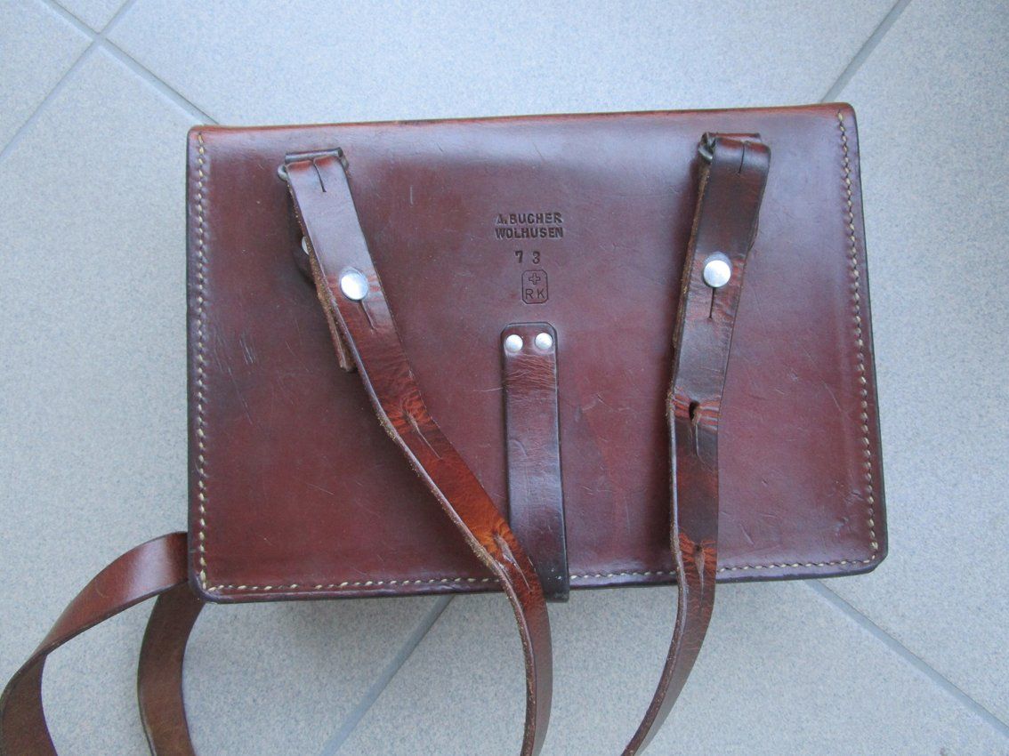 Schweizer Armee Taschen: Schweizer Armee Kartentasche – Gebraucht aus Arlesheim von Prohof 1