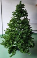 Sehr schön geformter Weihnachtsbaum 1.80 m – künstlich