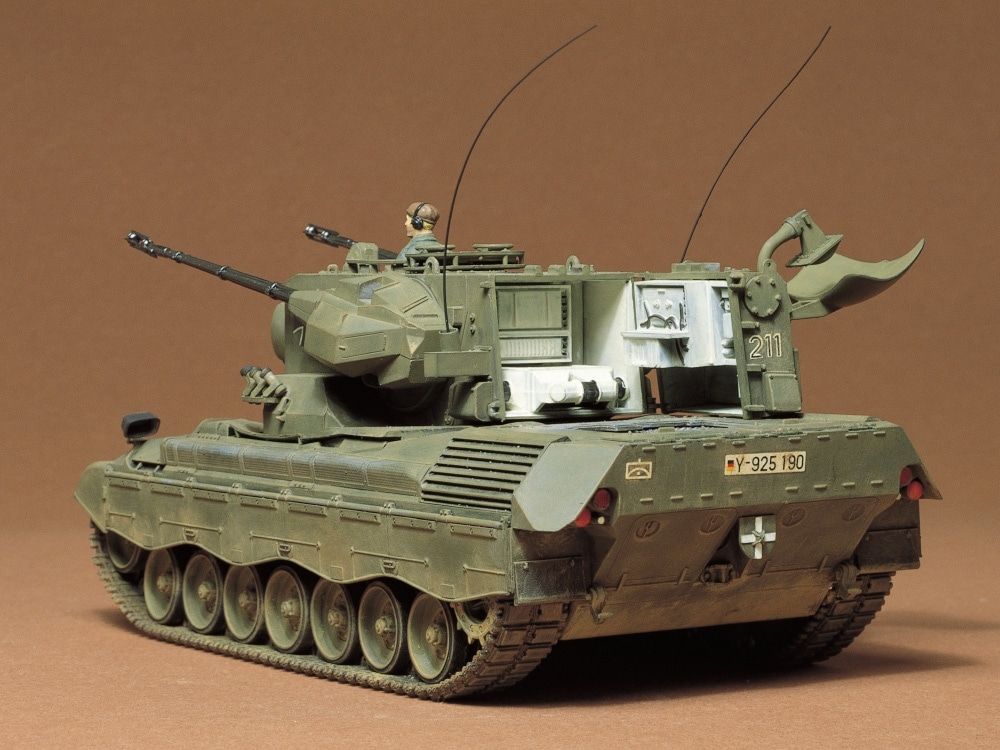 Tamiya Kit di modellismo & Modellini statici: Tamiya Flakpanzer Gepard Model Kit 1:35 Scale New – Nuovo (secondo la descrizione) da Dietikon venduto da aberdeen30 1