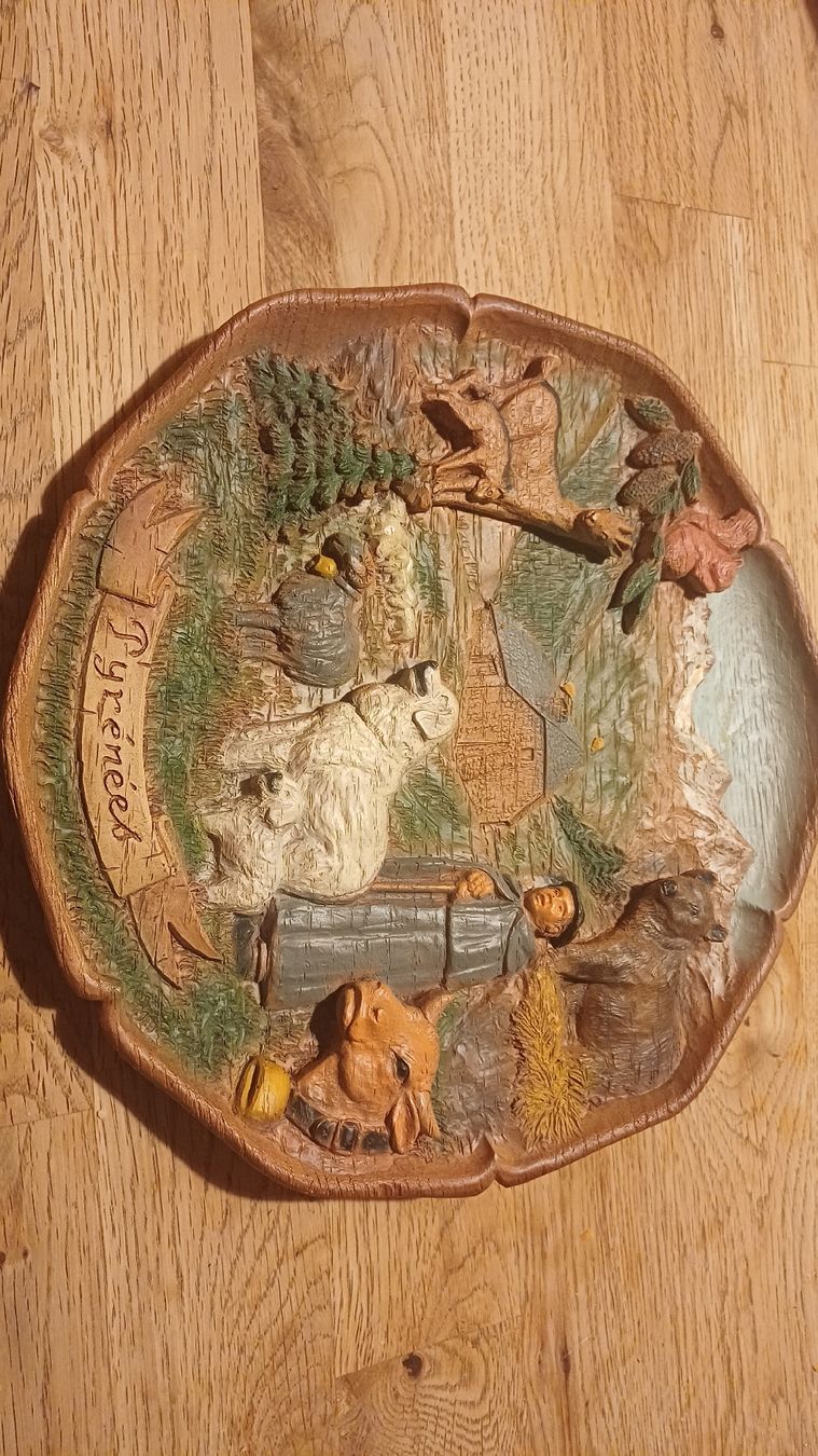 Teller: Schöner Wandteller – Gebraucht aus Flawil von Pinkmalibu 9