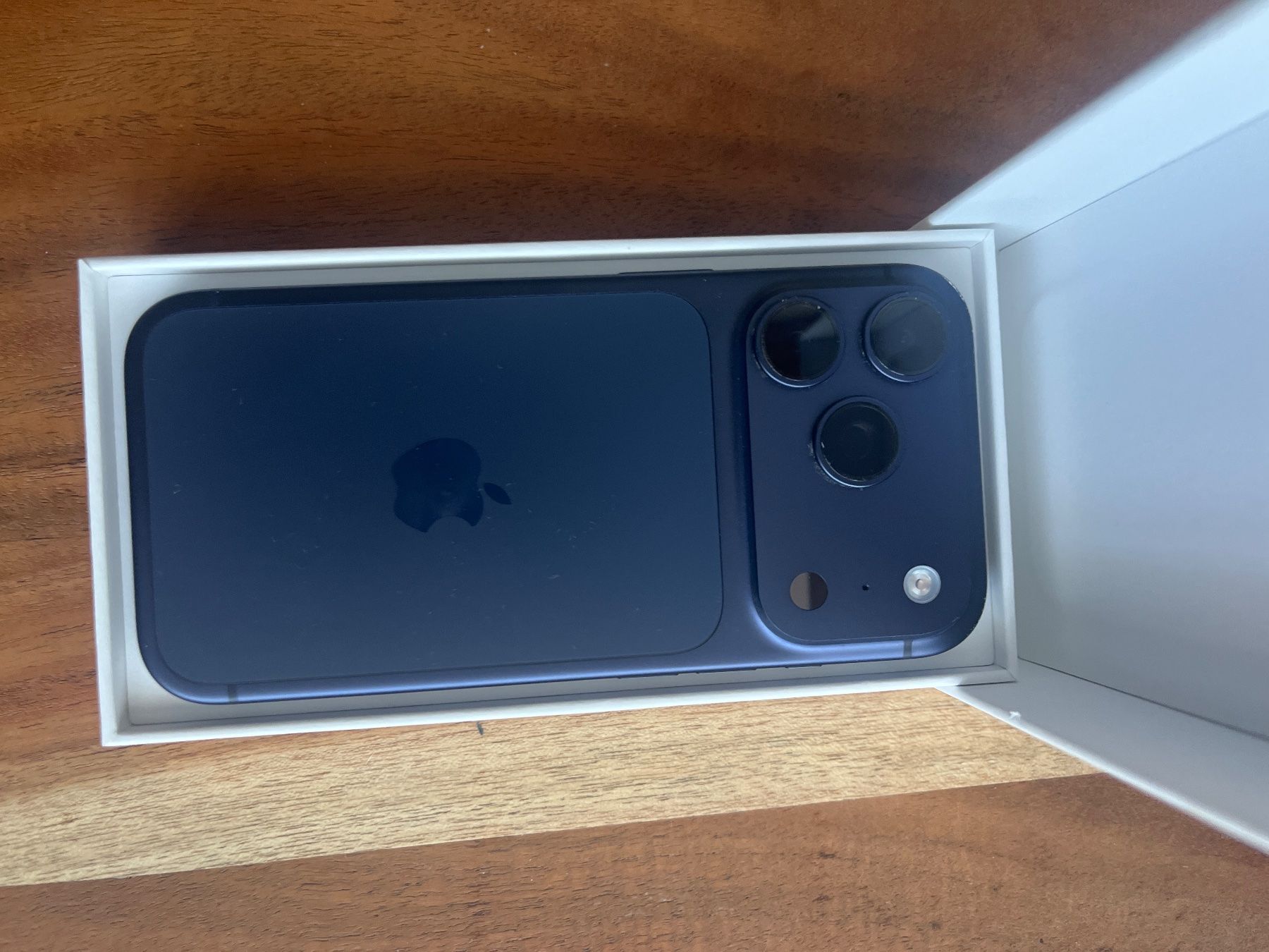 Apple Handys / Smartphones: Apple iPhone 17 Pro 256 GB Deep Blue – Gebraucht aus Winterthur von nonso 3