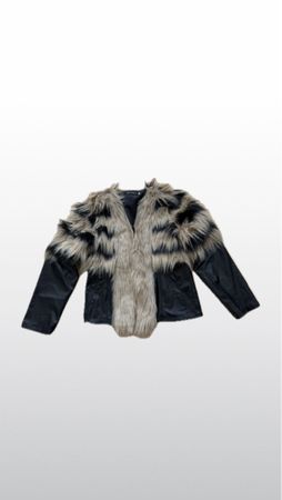 Winterjacke mit Fellimitat, Grösse M, neuwertig