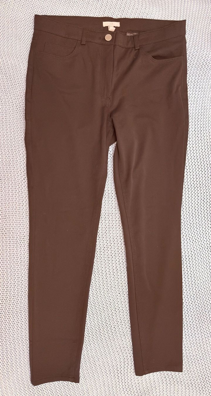 H&M Hosen: • Hose von H&M • – Gebraucht aus Basel von mendoza13
