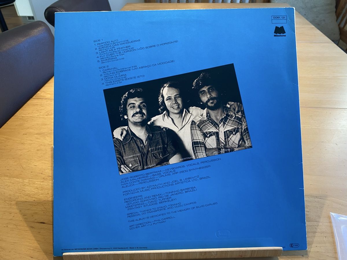 Vinyles: Azymuth Light As A Feather Milestone – D'occasion à Zürich par markus234 1