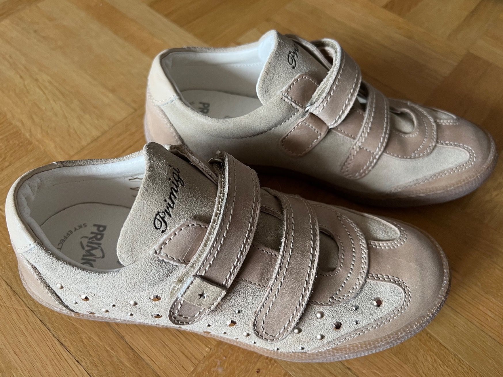 Primigi Schuhe für Mädchen: Primigi Turnschuhe, Gr. 34 – Gebraucht aus Kilchberg ZH von Von_dutch