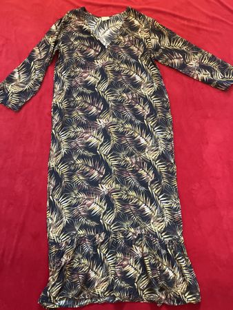 Sommerliches Maxikleid von ema liesse, Grösse 4, Top!
