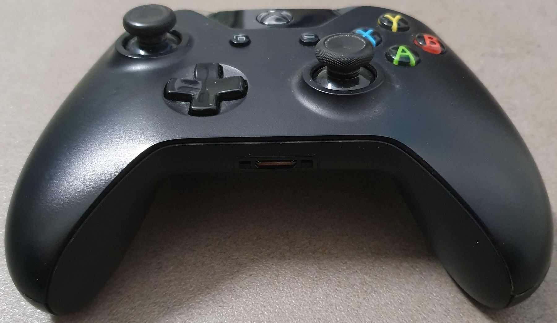 Microsoft Controller: XBOX ONE Controller - schnelle Lieferung – Usato da Birsfelden venduto da Dealgoenner24 2