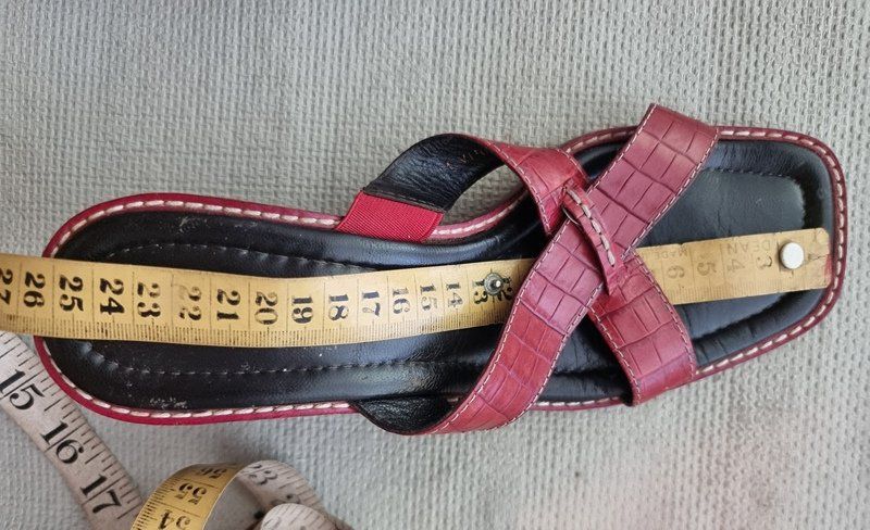 Damenschuhe: DONALD J PLINER Slipper, LEDER, rot, Gr 9 – Gebraucht aus Basel von Mamaree 3