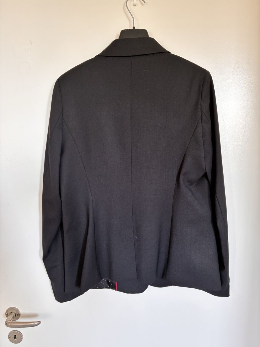 Max Mara Jacken: Blazer WEEKEND Max Mara schwarz Grösse 40 – Gebraucht aus Uster von Issoja 2