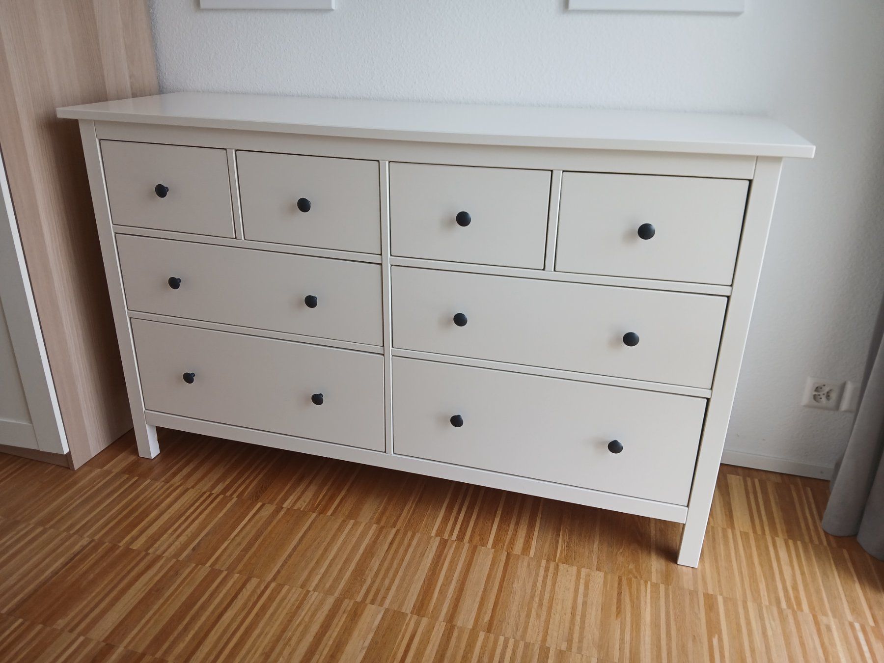 Ikea Cassettiere: Ikea HEMNES Kommode mit 8 Schubladen – Usato da Winterthur venduto da Nour07 1